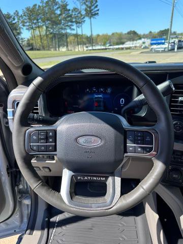 Certified 2026 Ford F450 Platinum w/ Platinum Plus Package AWD/4WD image 16