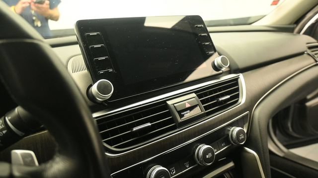Used 2021 Honda Accord Touring image 15