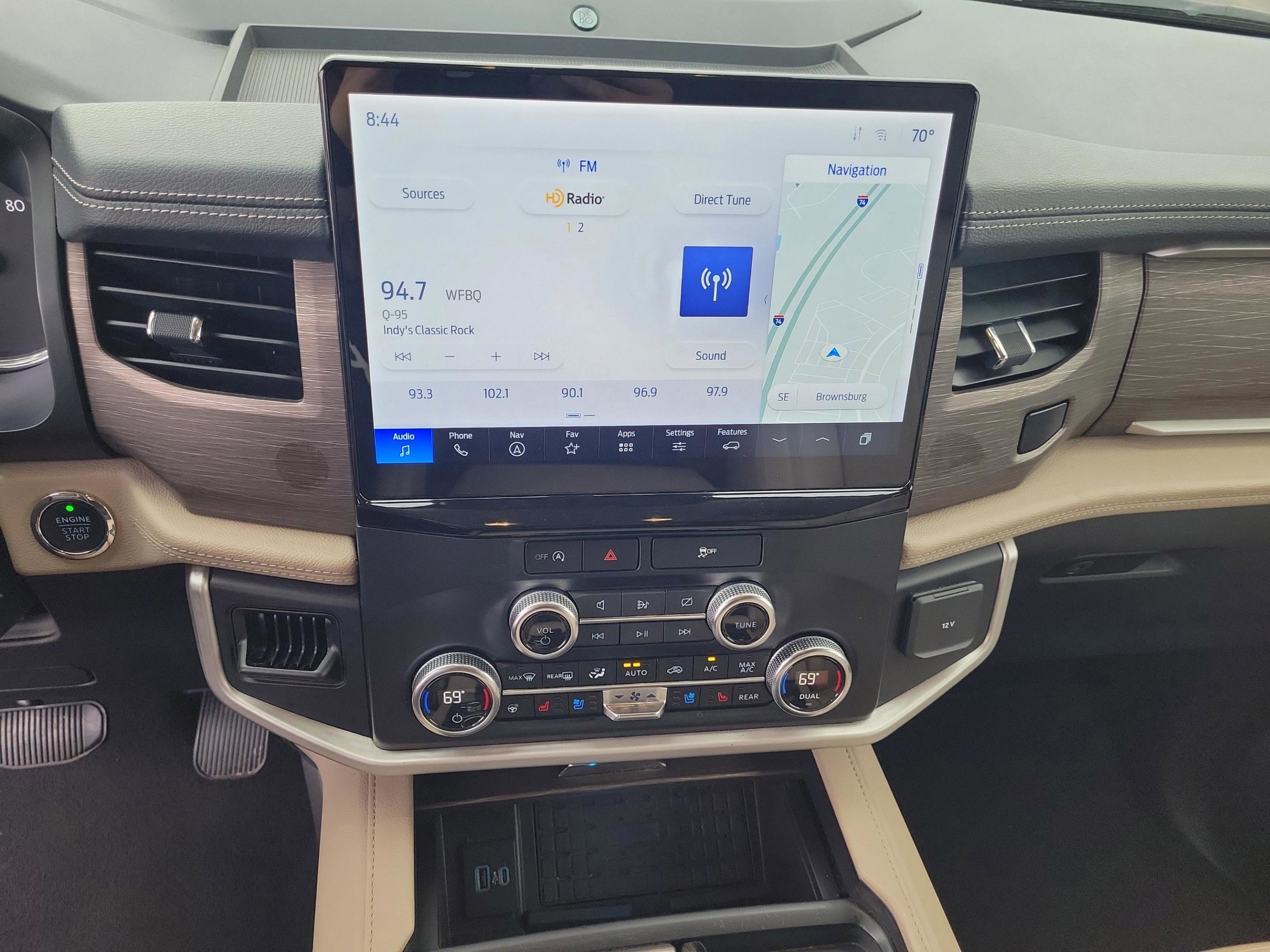 Certified 2024 Ford Expedition Limited image 29