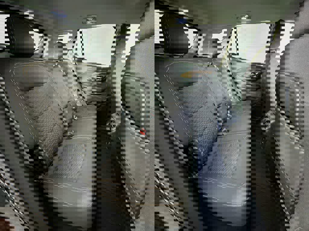 Used 2021 GMC Terrain SLE w/ Driver Convenience Package image 30