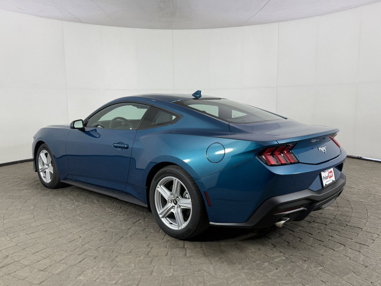 Certified 2026 Ford Mustang Coupe RWD image 5