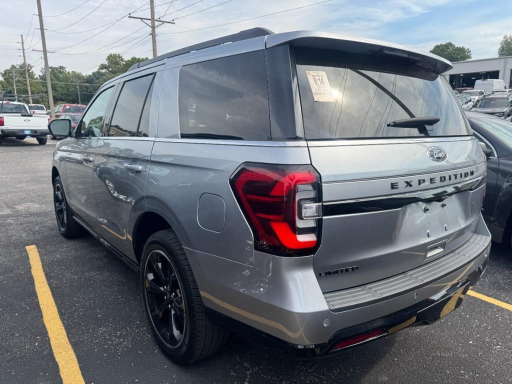 Certified 2024 Ford Expedition Limited AWD/4WD image 10