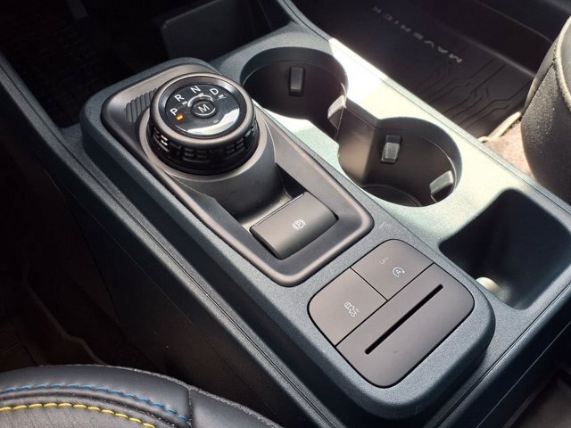 Certified 2025 Ford Maverick Lobo AWD/4WD image 14