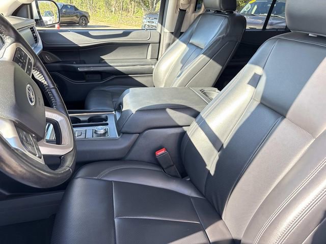 Certified 2024 Ford Expedition XLT image 27