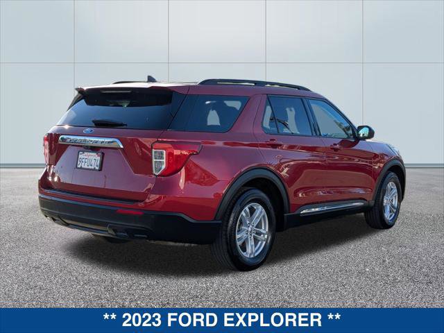 Certified 2023 Ford Explorer XLT image 4