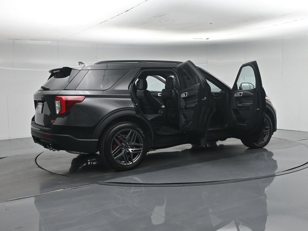 Certified 2023 Ford Explorer ST w/ Equipment Group 401A AWD/4WD image 5