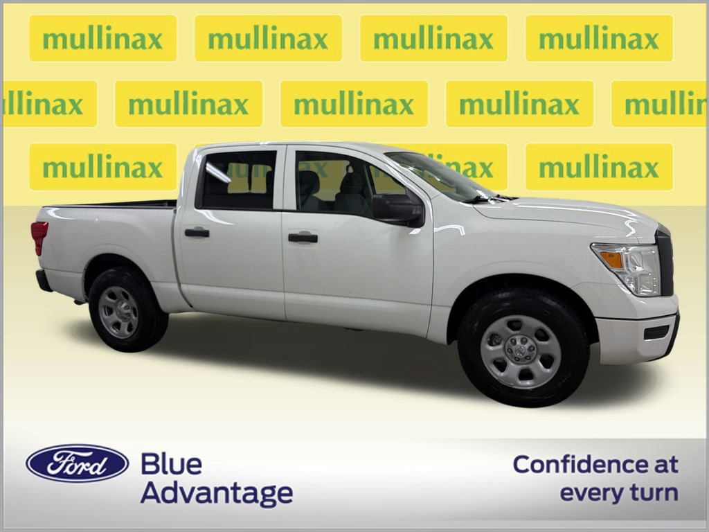 Used 2022 Nissan Titan S w/ S Utility Package RWD image 2