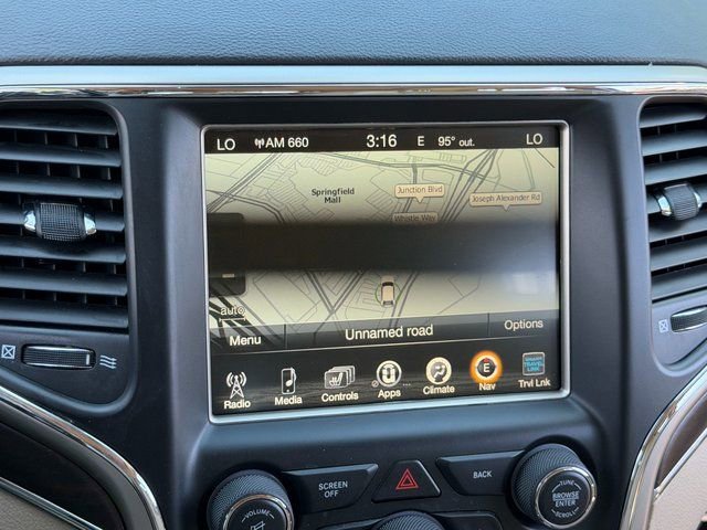 Used 2017 Jeep Grand Cherokee Limited AWD/4WD image 27