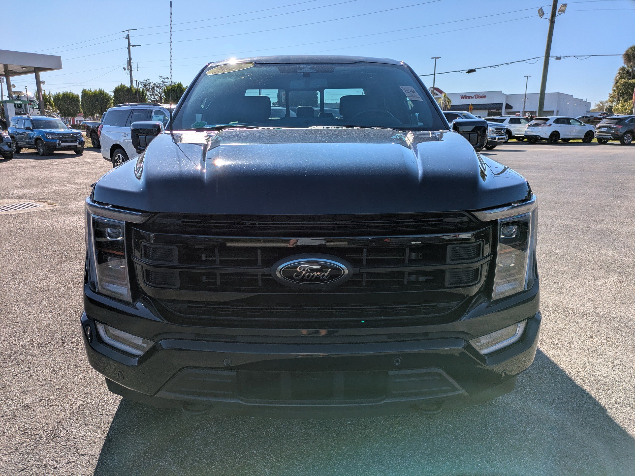 Certified 2022 Ford F150 Platinum w/ Equipment Group 701A High image 9