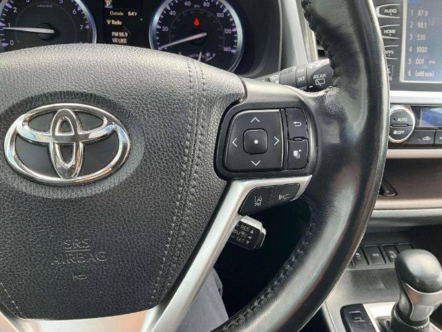 Used 2019 Toyota Highlander Limited Platinum AWD/4WD image 12