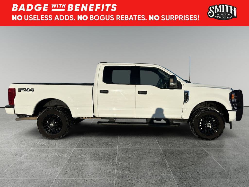 Certified 2022 Ford F250 XLT w/ Black Appearance Package image 6