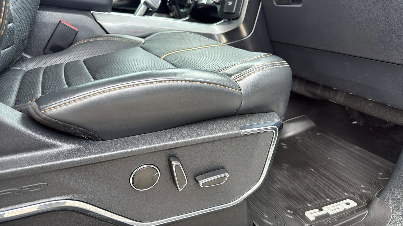 Certified 2023 Ford F150 Platinum w/ Equipment Group 701A High image 25