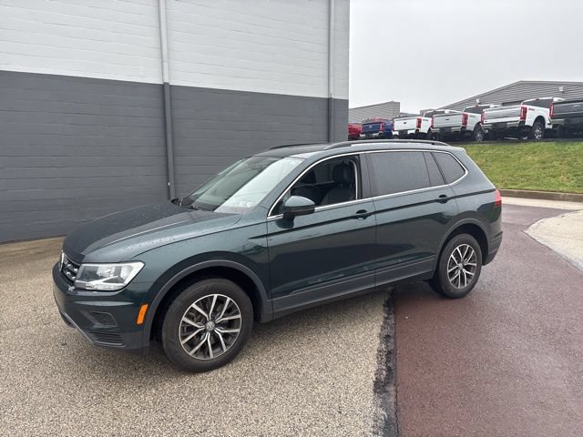 Used 2019 Volkswagen Tiguan SE w/ Panoramic Sunroof Package AWD/4WD image 6