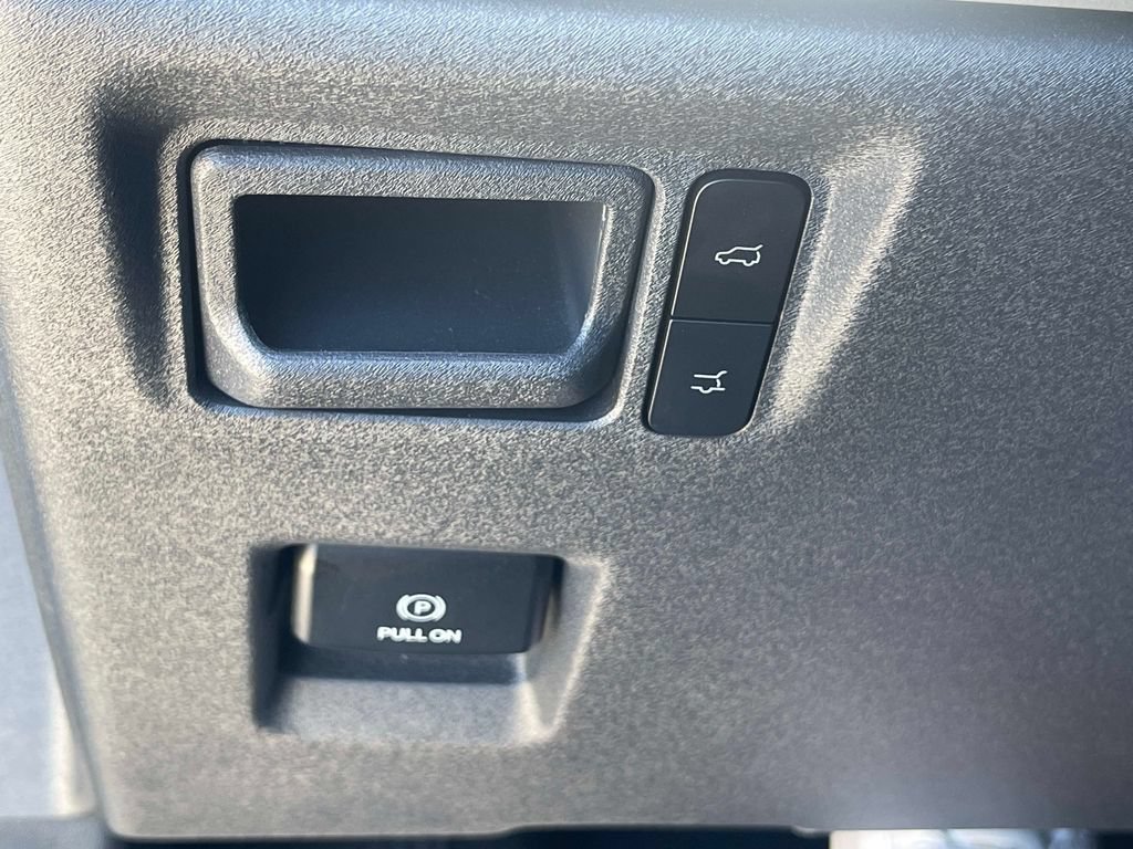 Certified 2025 Ford Expedition Active RWD image 32