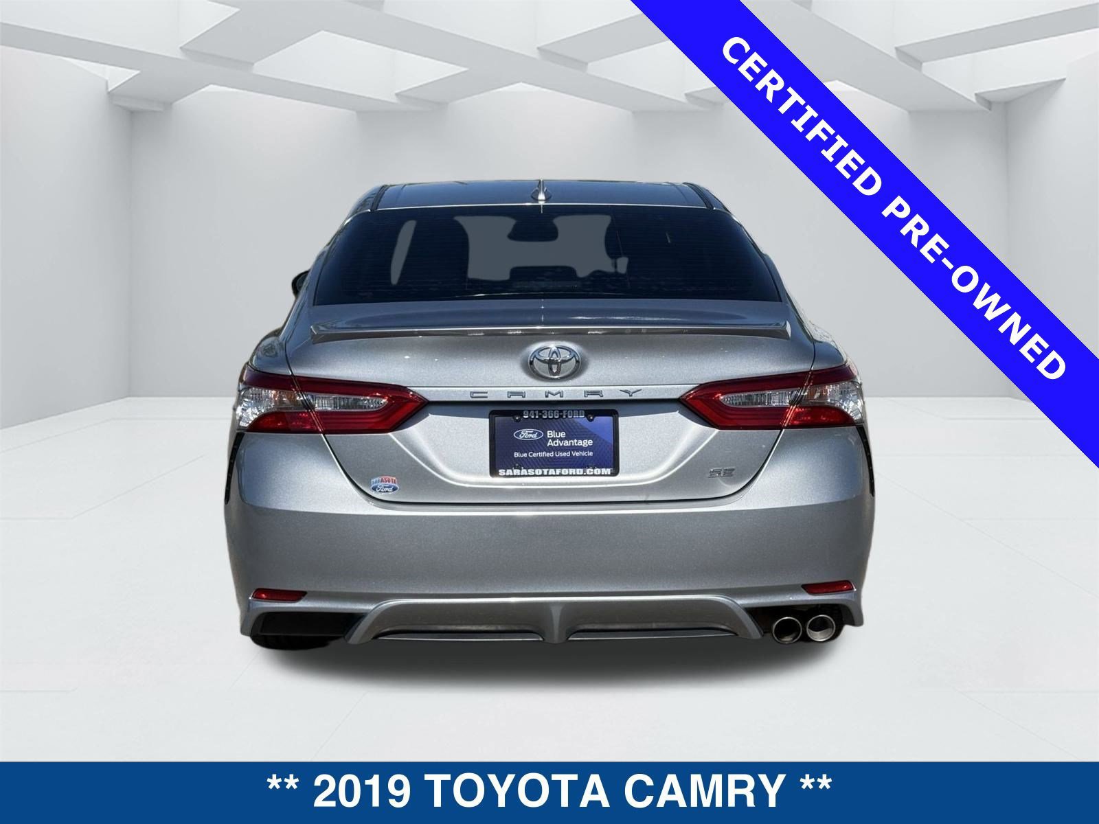 Used 2019 Toyota Camry SE video 3