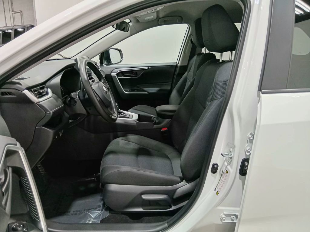 Used 2025 Toyota RAV4 LE FWD image 15