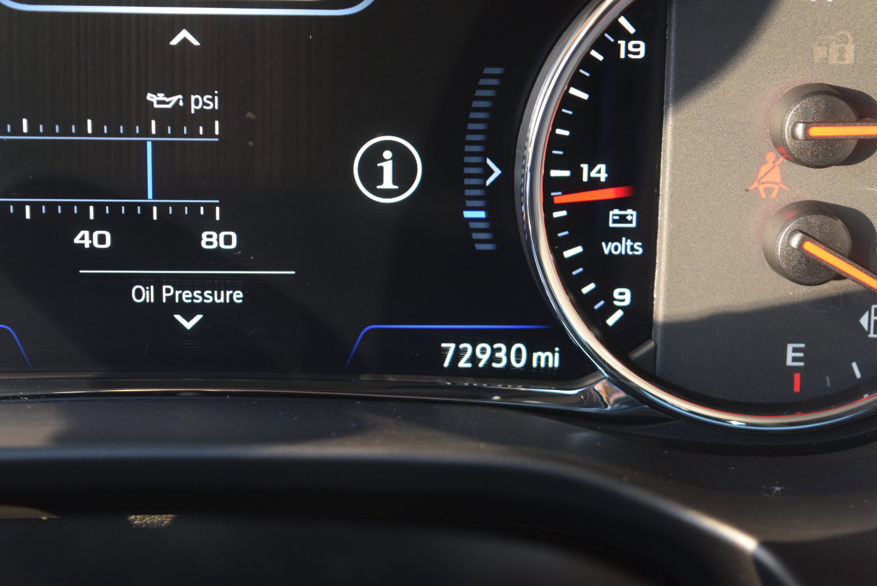 Used 2021 GMC Acadia AT4 w/ Technology Package image 14