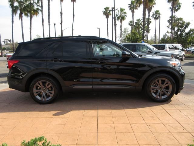 Certified 2023 Ford Explorer XLT w/ Equipment Group 202A image 5