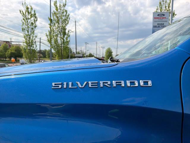 Used 2023 Chevrolet Silverado 1500 Custom AWD/4WD image 24