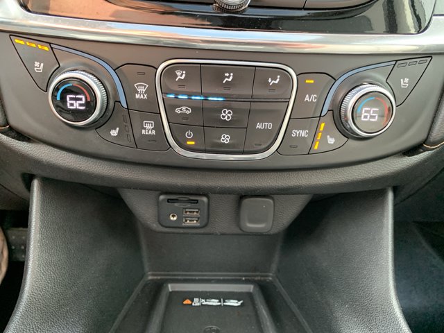 Used 2021 Chevrolet Traverse Premier w/ Redline Edition AWD/4WD image 40