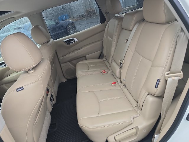 Used 2018 Nissan Pathfinder SL w/ SL Premium Package AWD/4WD image 23