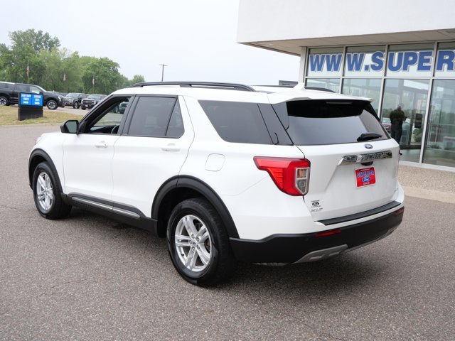 Certified 2023 Ford Explorer XLT w/ Equipment Group 202A AWD/4WD image 7