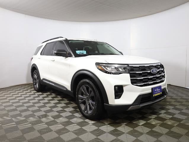 Certified 2025 Ford Explorer Active w/ Active Comfort Package image 5