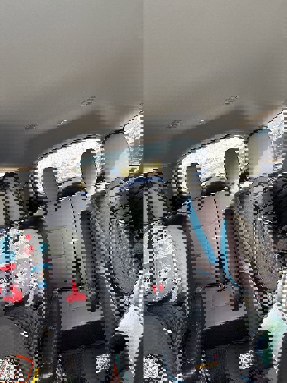 Certified 2021 Ford Explorer XLT w/ Equipment Group 202A image 12