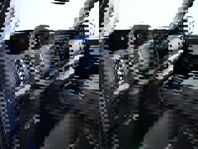 Certified 2025 Ford Expedition Active image 16