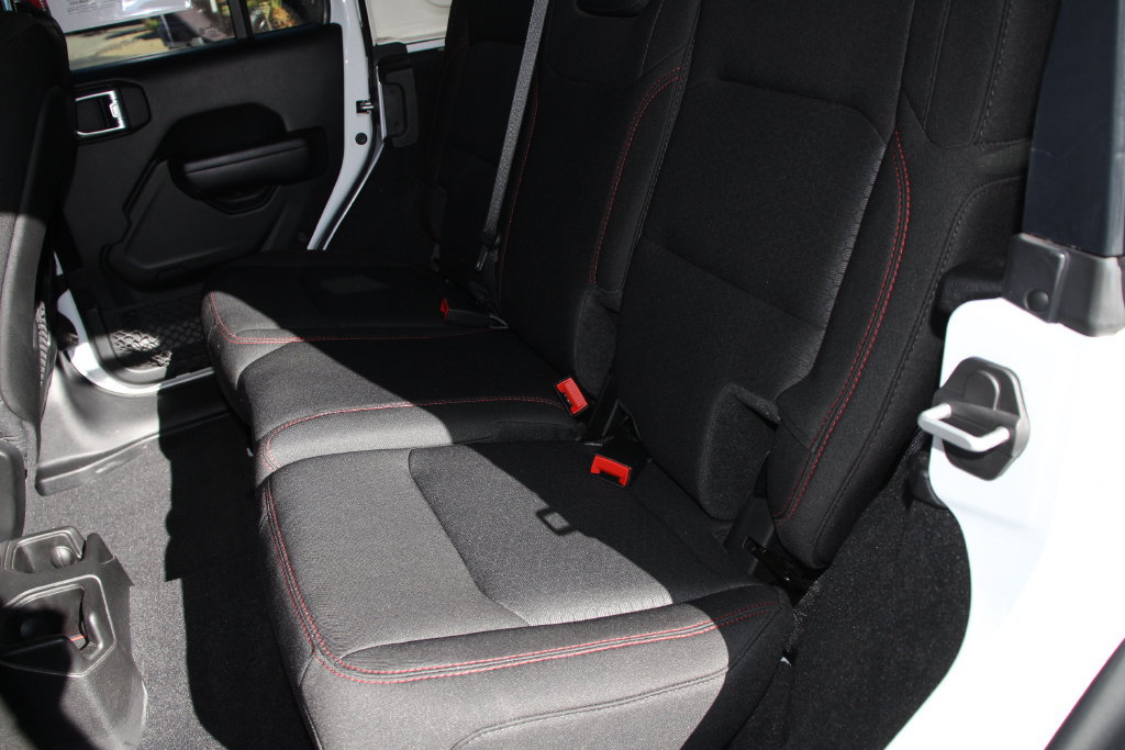 Used 2021 Jeep Wrangler Unlimited Rubicon AWD/4WD image 21
