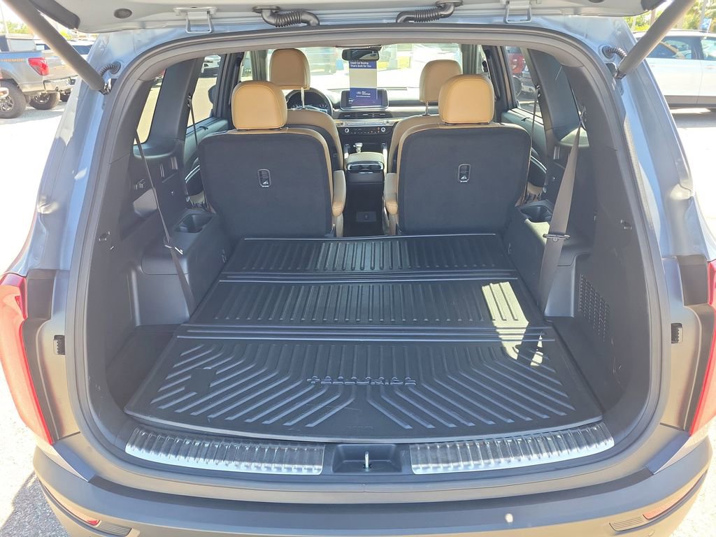 Used 2022 Kia Telluride SX w/ Towing Package FWD image 10