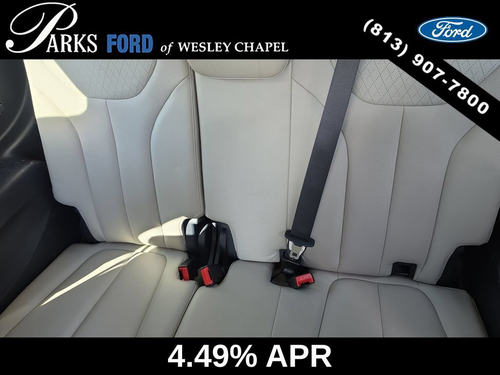 Used 2021 Hyundai Palisade SEL w/ Premium Package FWD image 17