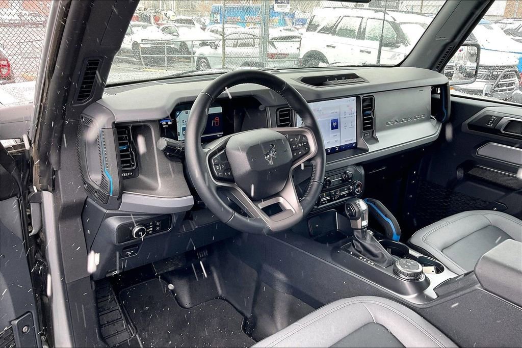 Certified 2024 Ford Bronco Black Diamond image 12