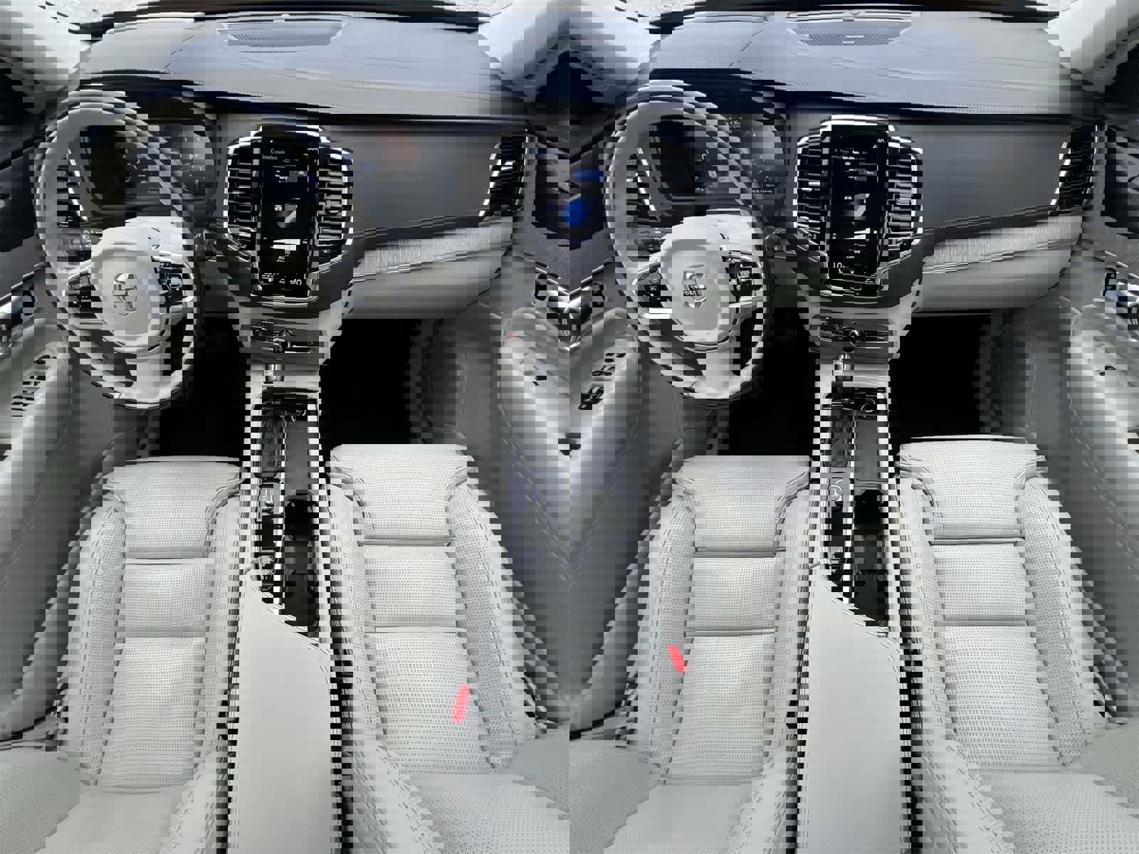 Used 2022 Volvo XC90 T6 Inscription w/ Advanced Package image 16