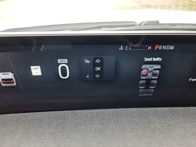 Certified 2025 Ford Expedition Active AWD/4WD image 24