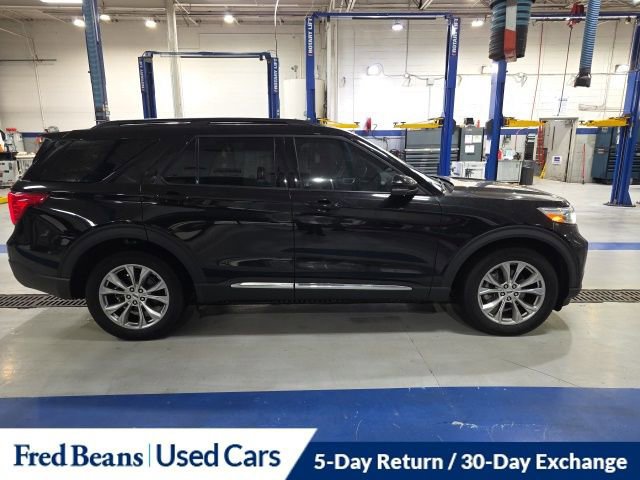 Certified 2024 Ford Explorer XLT w/ Equipment Group 202A image 6