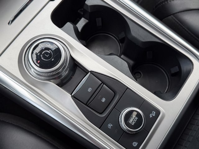 Certified 2023 Ford Explorer Platinum w/ Technology Package AWD/4WD image 16