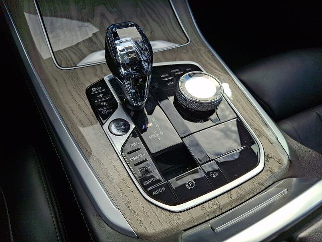 Used 2021 BMW X5 M50i w/ Executive Package image 15