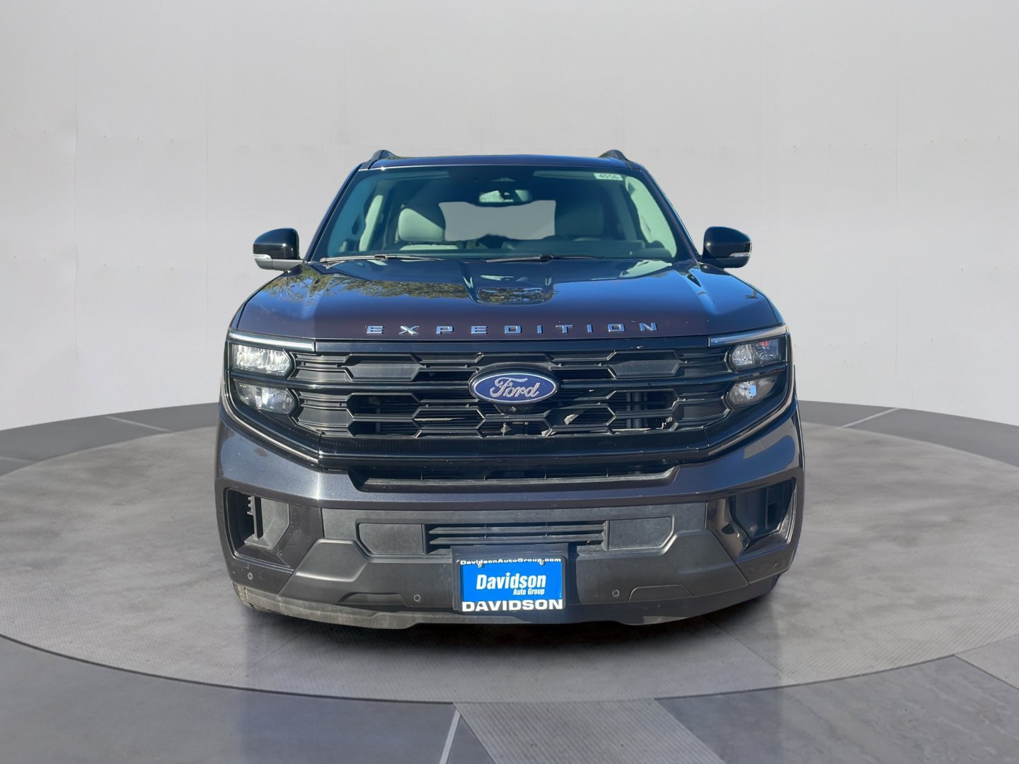 Certified 2025 Ford Expedition Active AWD/4WD image 10