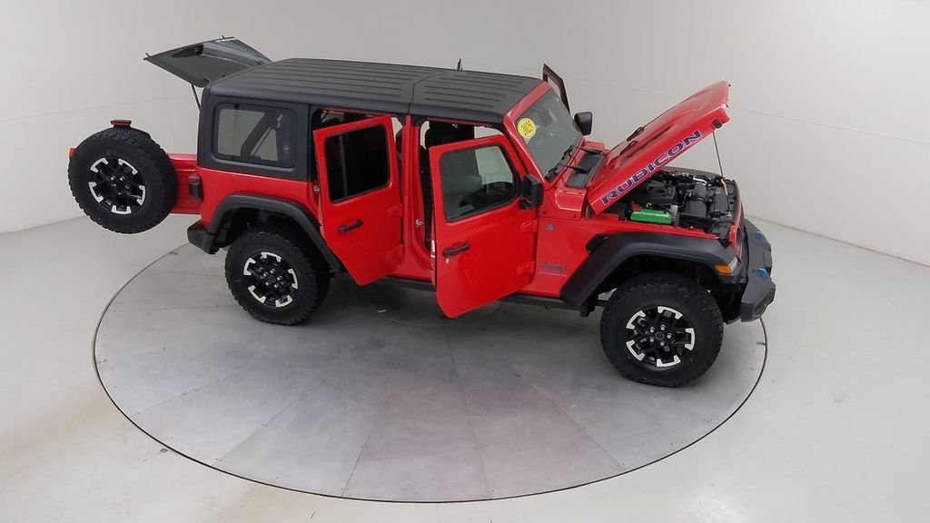 Used 2025 Jeep Wrangler Unlimited Rubicon 4xe w/ Convenience Group AWD/4WD image 49