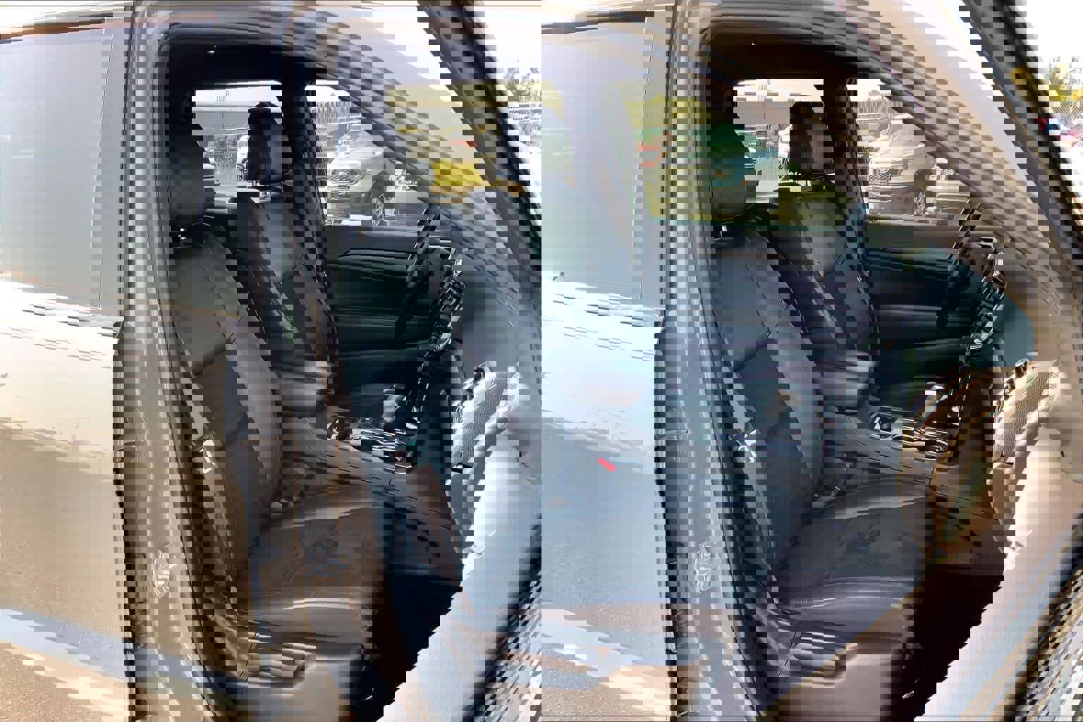 Used 2021 Jeep Grand Cherokee Laredo X image 11