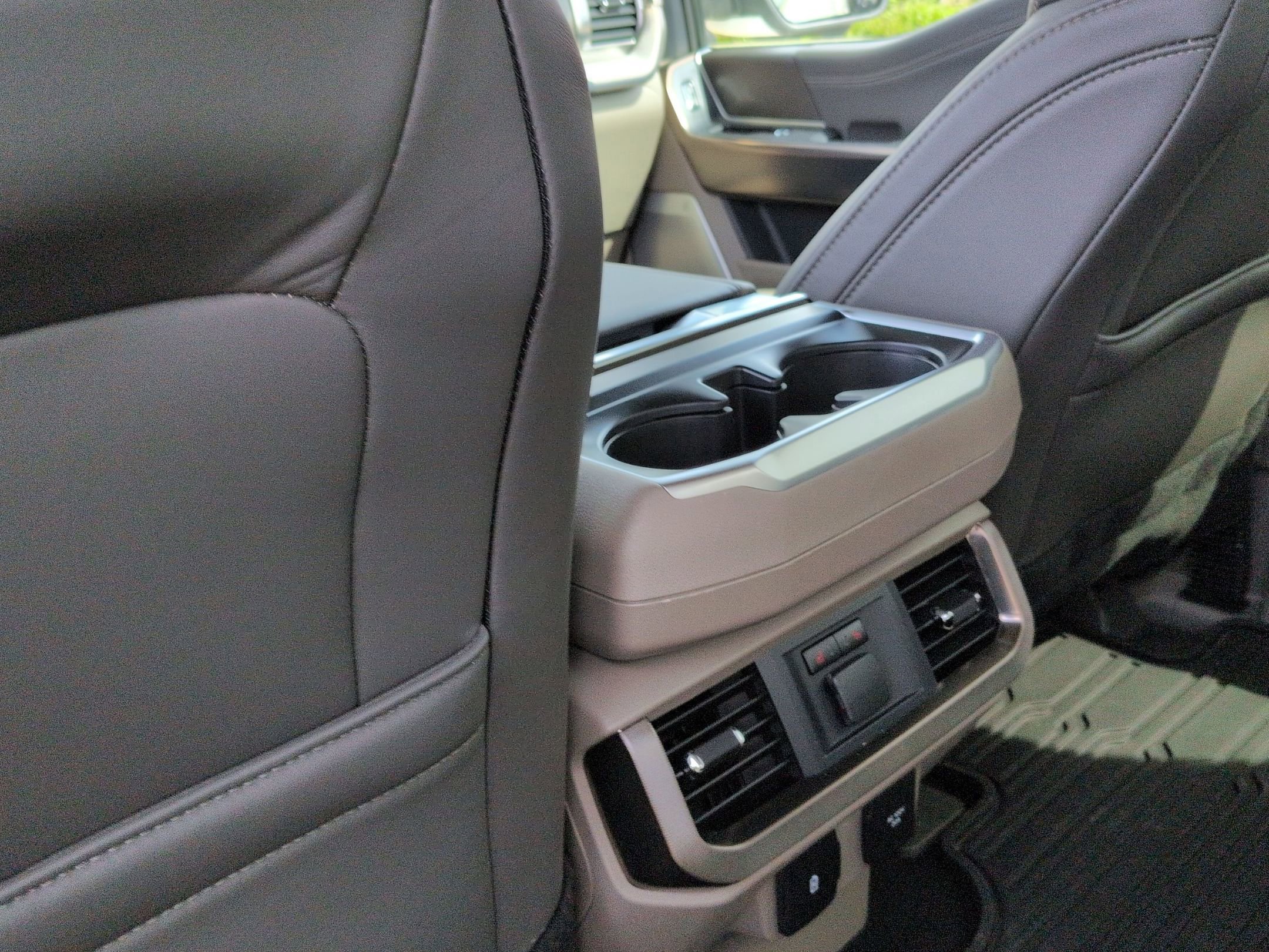 Certified 2024 Ford F150 Platinum w/ Equipment Group 703A Plus image 34