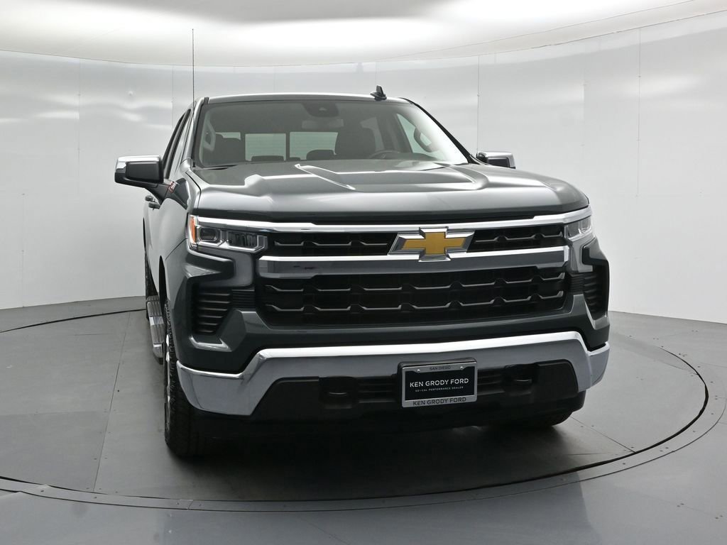 Used 2025 Chevrolet Silverado 1500 LT w/ Z71 Off-Road Package image 6