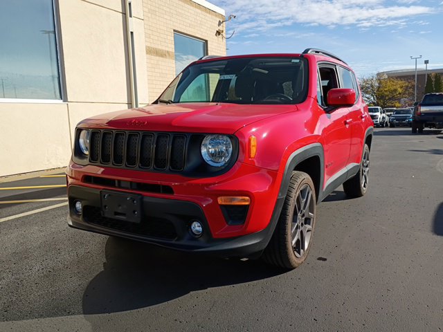 Used 2022 Jeep Renegade Latitude w/ Sun/Sound Group AWD/4WD image 4