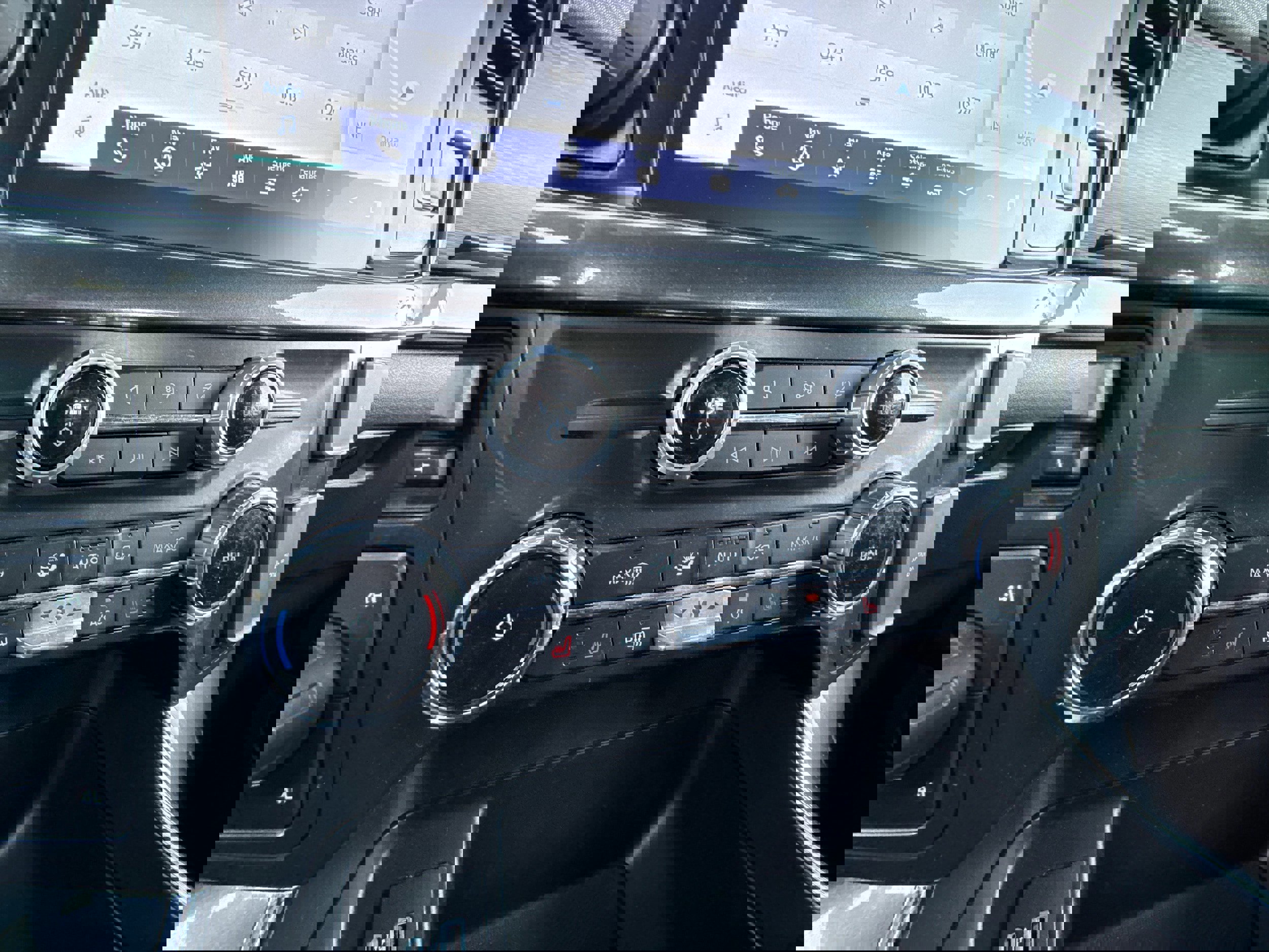 Certified 2022 Ford F150 XLT w/ Equipment Group 302A High image 25