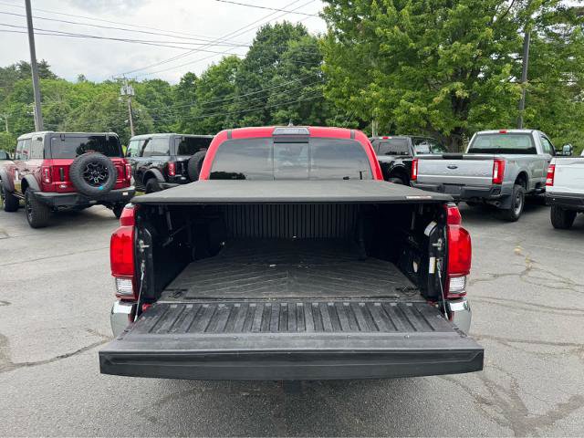 Used 2019 Toyota Tacoma TRD Off-Road AWD/4WD image 5