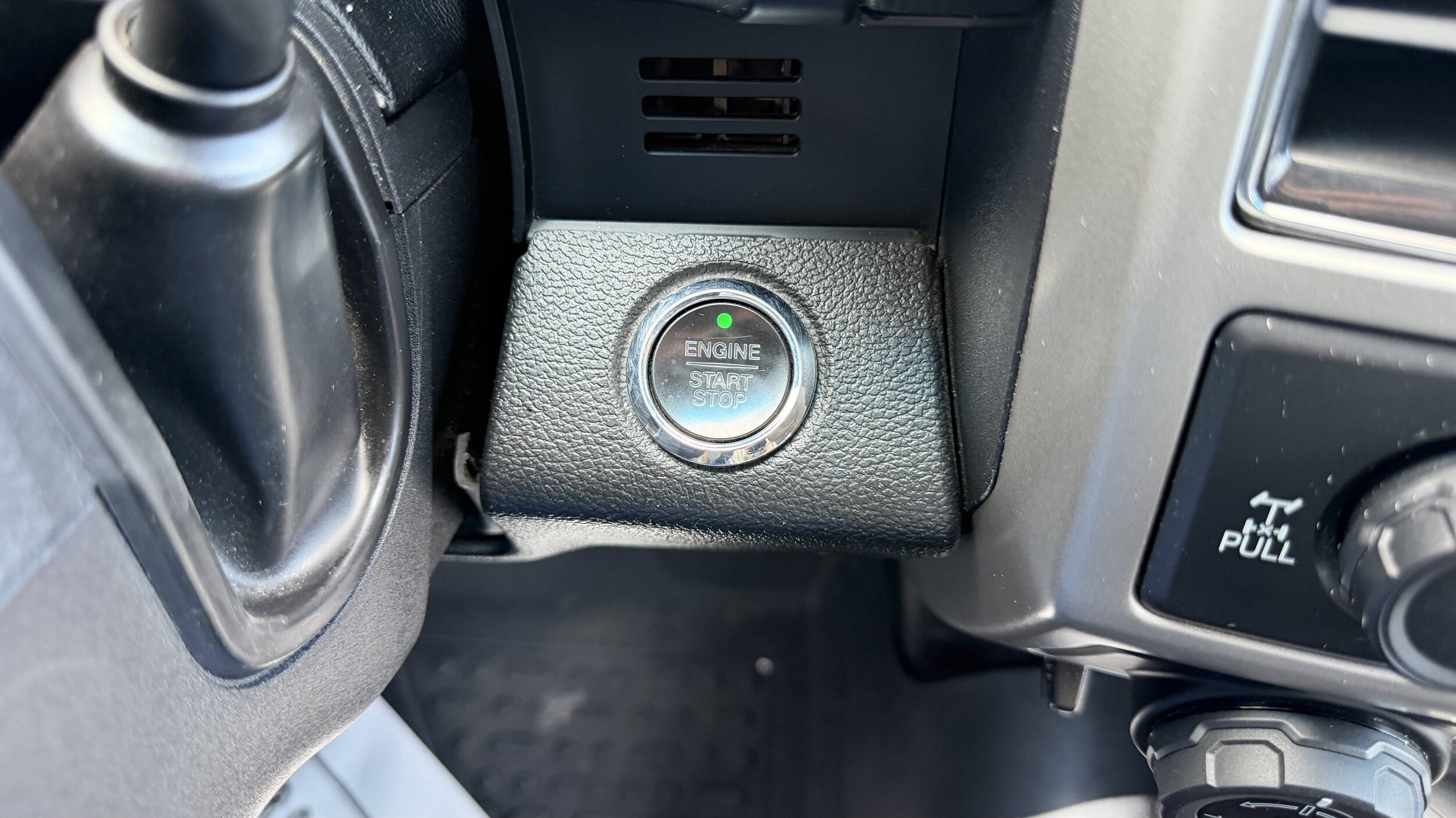 Certified 2017 Ford F150 Lariat AWD/4WD image 33