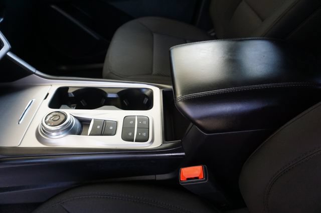Certified 2023 Ford Explorer XLT RWD image 29