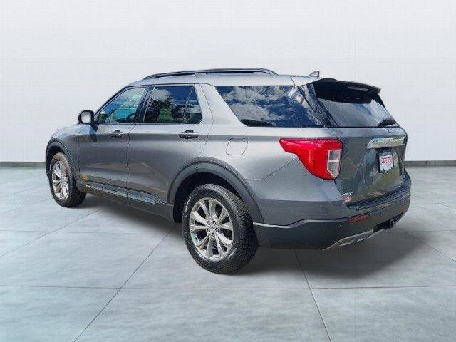 Certified 2023 Ford Explorer XLT w/ Equipment Group 202A AWD/4WD image 5