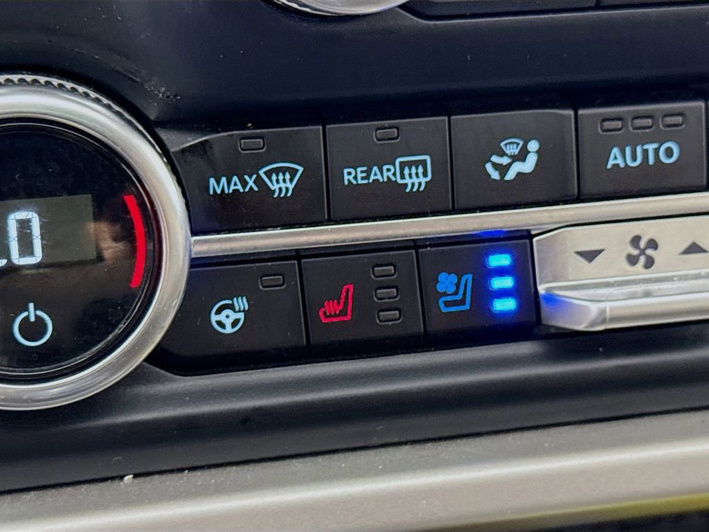 Certified 2024 Ford Expedition Limited image 24